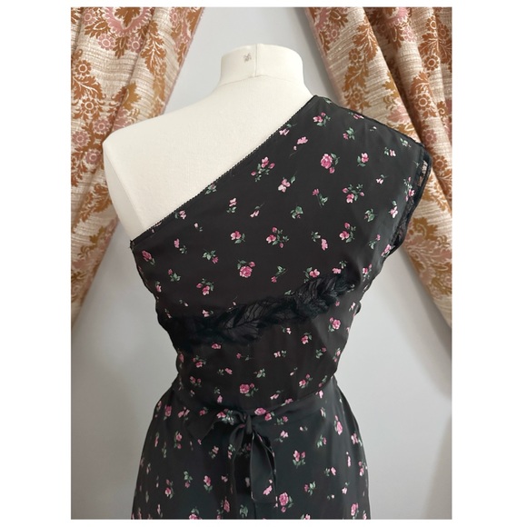 THE ATTICO • Peggy One Shoulder, Lace Panel Silk Slip Dress in Black - Picture 7 of 10